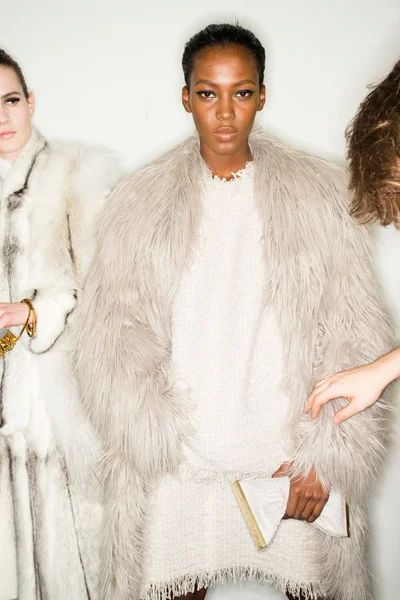 Look 23